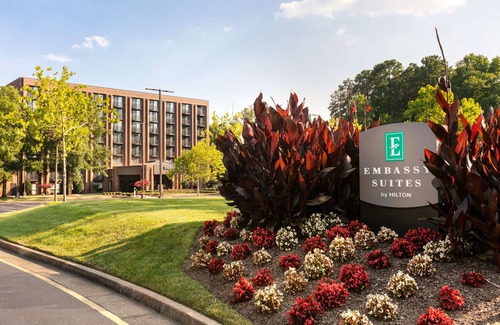 Richmond Hotel | Embassy Suites by Hilton Richmond