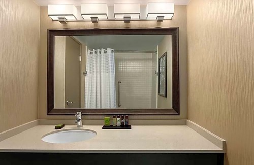 El Segundo Hotel | Embassy Suites by HILTON Los Angeles - International Airport South