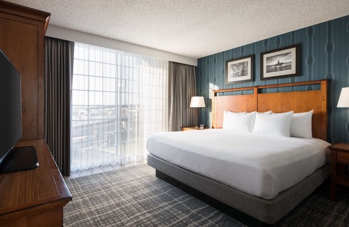 Windsor Park Hotel | Embassy Suites by Hilton Austin Central