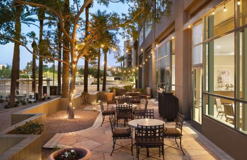 Encanto Hotel | Embassy Suites by Hilton Phoenix Downtown North
