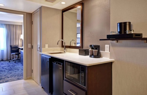Cary Hotel | Embassy Suites by Hilton Raleigh Durham Research Triangle