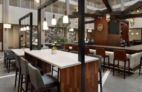 Covington Hotel | Embassy Suites Cincinnati - RiverCenter