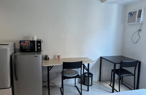 Ermita Apartment | Embassy Waves Retreat