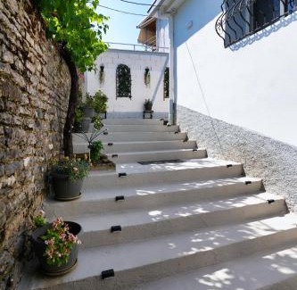 Gjirokaster Apartment | Emblematic House 3