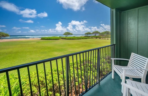 Hanamaulu Hotel | Embrace Island Life at Kauai Beachfront Resort!