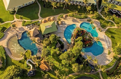 Hanamaulu Hotel | Embrace Island Life at Kauai Beachfront Resort!