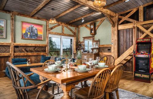 Blaskogabyggd House | Embrace Nature by the River - Hot Tub and Scenic Views