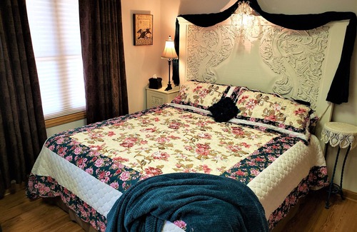 Rapid City Bed & Breakfast | Emerald Hills B&B