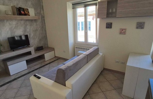 Grottaferrata Apartment | Emerald House. Wonderful apartment in the heart of Grottaferrata