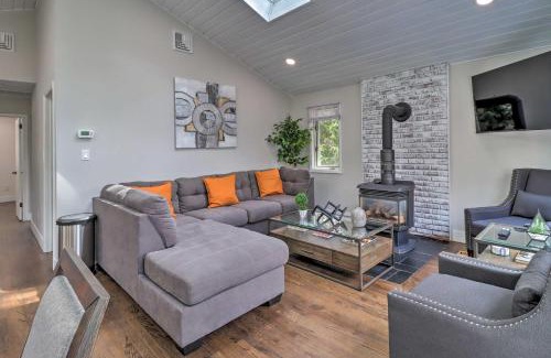 Long Pond House | Emerald Lakes Home Near Kalahari and Camelback!