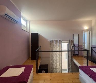 Duomo Hostel | Emerald Palace