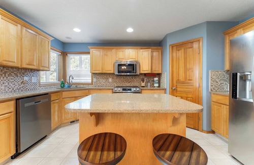 Mill Plain House | Emerald Residence On NE 12th St #42180