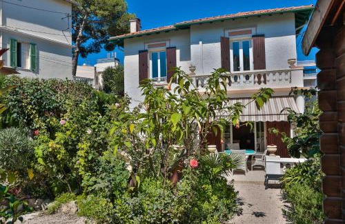 Juan-les-Pins Apartment | Emeraude Résidence Hotelière