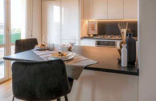 San Faustino-Madonnina-Quattroville House | Emilia Suite Garden