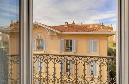 Cannes City Centre Apartment | Emily| 2BR/2baths near Palais