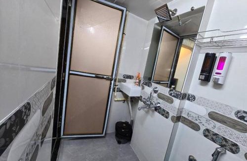 Pali Hill Apartment | Emly Villa Comfortable Cozy 1bhk Apartment
