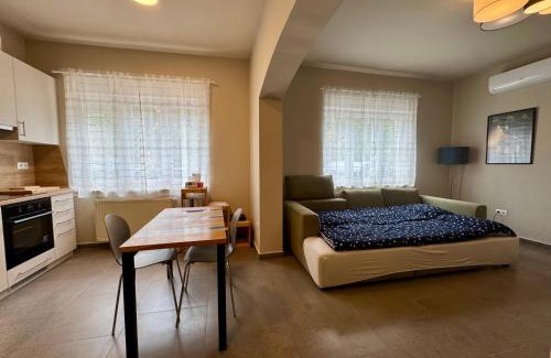 Torokor Apartment | Emma Casa Apartmant FREE Private Parking with EV supply availability
