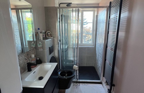 Dives-sur-Mer Bed & Breakfast | en-suite rooms 2 steps from Cabourg and its beaches