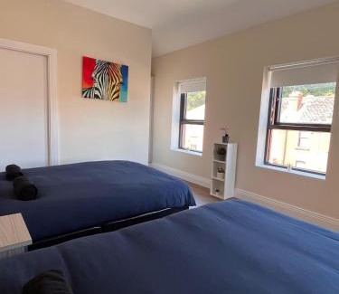 Glasnevin House | En-suite Triple Room near Croke Park - 1