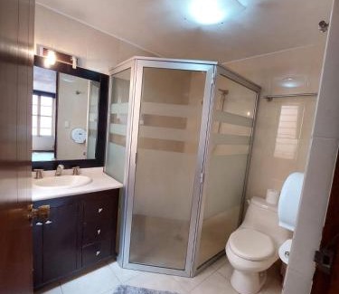 La Concepcion House | Encantador Corazón de Coyoacan Baño Privado H1