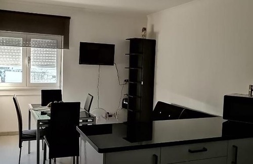 Olivais Apartment | Encarnação Metro 1 1/2