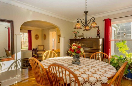 West Elmira House | Enchanted Cottage on Glen