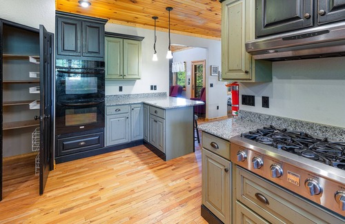 Maggie Valley Cabin | Enchanted Mountain Hideout