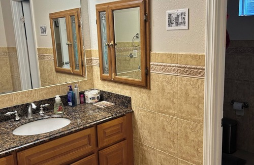Longfellow Apartment | Enchanting 1-bedroom apartment in Emeryville