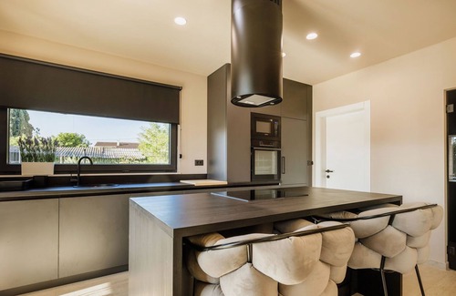 Tar-Vabriga Villa | Enchanting 3-BR Villa for 6, with Saltwater Pool