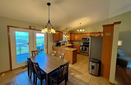 Kimberling City House | Enchanting 4-bedroom townhome on Table Rock Lake in Kimberling City