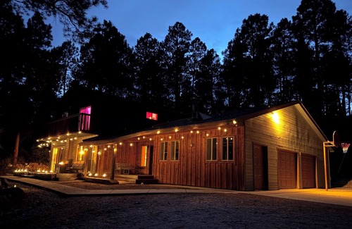 Forest Lakes House | Enchanting Cabin with AC + Hot Tub near Durango - Sleeps 12