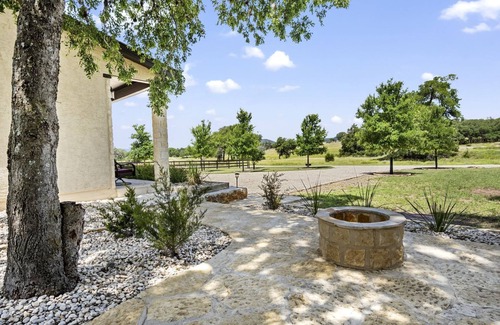 Bandera Cottage | Enchanting Cottage Suite Haven near Medina River in Texas