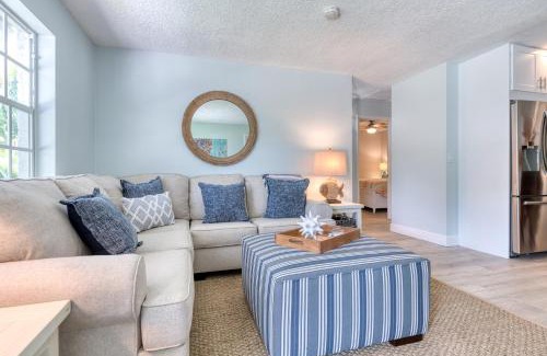 Palm Beach Gardens Apartment | Enchanting Juno Beach Home! Sleeps 8!