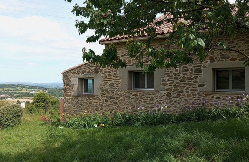 Laparrouquial Apartment | Enchanting location Gîte 2 Pers de 70 M2