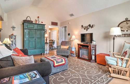 Murfreesboro Cottage | Enchanting Murfreesboro Cottage w/ Secluded Yard!
