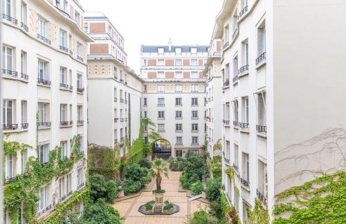 Quartier du Gros-Caillou Apartment | Enchanting Paris Apartment