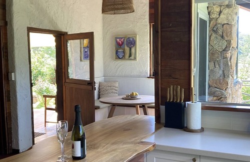 Margaret River Cottage | Enchanting stone cottage