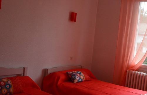 Saint-Sulpice-de-Royan House | Enclosed holiday home located 5 km from the sea