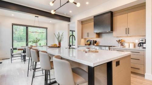 Park City House | Encore by AvantStayMinutes from the Slopes in PC w Hot Tub