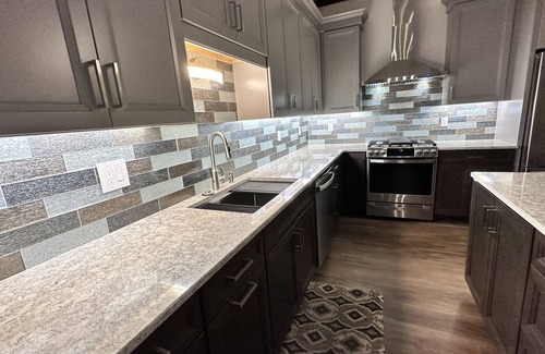 Ashland Condo | Encore Suite 1 @ The Skytower Penthouse