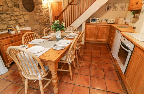 Grassington Cottage | END COTTAGE, pet friendly, character holiday cottage in Grassington
