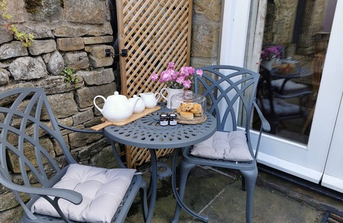 Grassington Cottage | END COTTAGE, pet friendly, character holiday cottage in Grassington