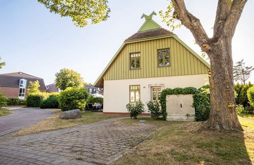 Ostseebad Wustrow House | End terraced house Buchenhof 2a in the Baltic seaside resort of Wustrow