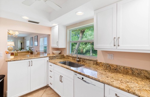 Whitney Beach Condo | End-Unit Beach Villa w Stunning Views–Spacious 2BR Whitney Beach #336 by RVA