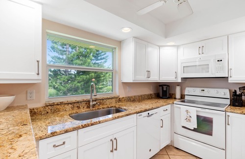 Whitney Beach Condo | End-Unit Beach Villa w Stunning Views–Spacious 2BR Whitney Beach #336 by RVA