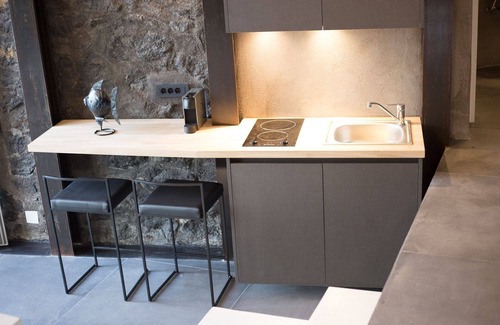 Imerovigli Apartment | Endearing Santorini Suite | Thea Mare Suite | 1 Bedroom | Breathtaking Sea.