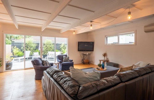 Inverloch House | Endless Seaside Summer