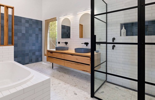 Somers House | Endless somers await in this enchanting seaside oasis