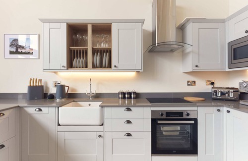 Haresfield House | English Barn Conversion at Idyllic Cotswold Farm