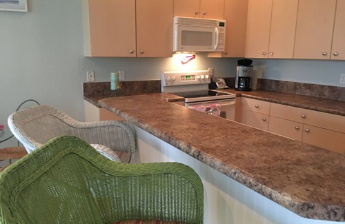 Stuart House | Enhanced cleaning Protocol. Brilliant view of nature preserve. 3 months min .
